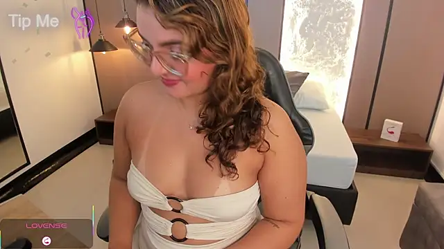 lilly ass  online show from 11, 10, 2025