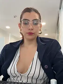 MartinaSooler online show from 14, 2, 2025