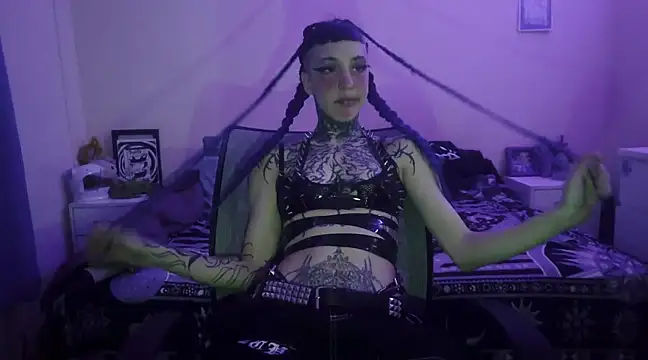 bad doll bb online show from 18, 2, 2025