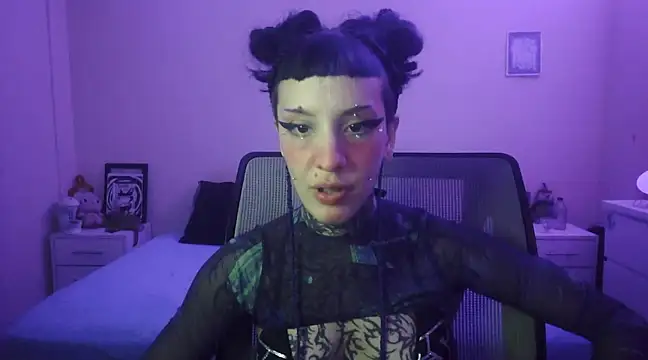 bad doll bb online show from 22, 3, 2025