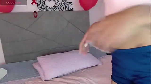 esmeralda-bk online show from 26, 2, 2025