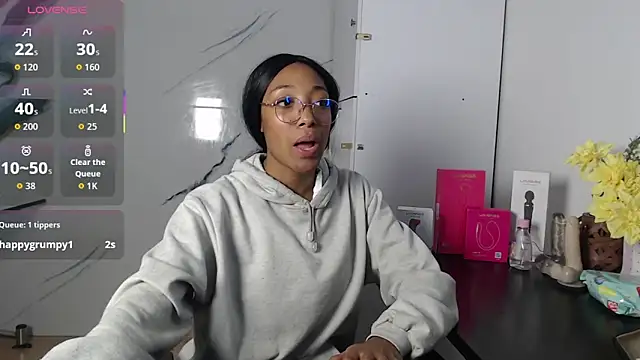 esmeralda-bk online show from 7, 10, 2025