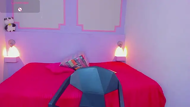 ScarletEmber3 online show from 19, 2, 2025