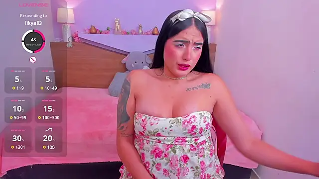 ScarletEmber3 online show from 9, 3, 2025