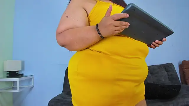 Charlotte curvy  online show from 24, 1, 2025