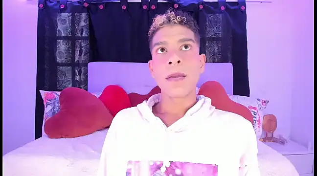 Ethan Boyy online show from 23, 2, 2025