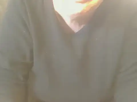 Snapshot of KittysUsedPantys chatting on 4, 2, 2025 KittysUsedPantys online show from 4, 2, 2025