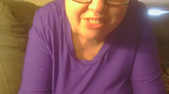 Snapshot of KittysUsedPantys chatting on 10, 3, 2025 KittysUsedPantys online show from 10, 3, 2025