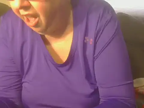 Snapshot of KittysUsedPantys chatting on 11, 3, 2025 KittysUsedPantys online show from 11, 3, 2025