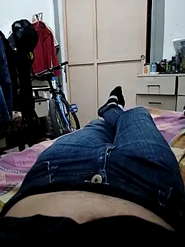 Snapshot of alejo5288 chatting on 24, 10, 2025 alejo5288 online show from 24, 10, 2025