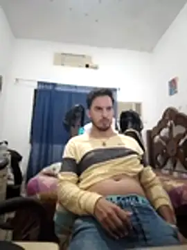 Snapshot of alejo5288 chatting on 30, 10, 2025 alejo5288 online show from 30, 10, 2025