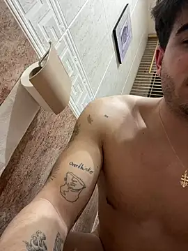 Snapshot of adictocm28 chatting on 20, 1, 2025 adictocm28 online show from 20, 1, 2025