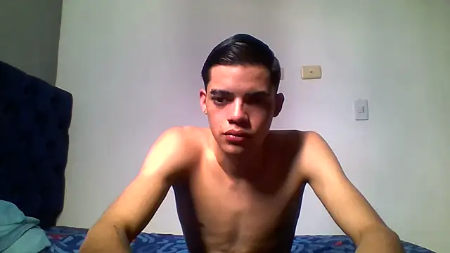 Latinos 2001 online show from 13, 5, 2026