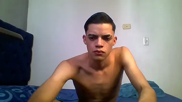 Latinos 2001 online show from 13, 6, 2026
