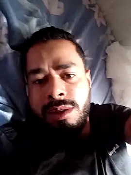 Snapshot of Moreno331391 chatting on 17, 10, 2025 Moreno331391 online show from 17, 10, 2025
