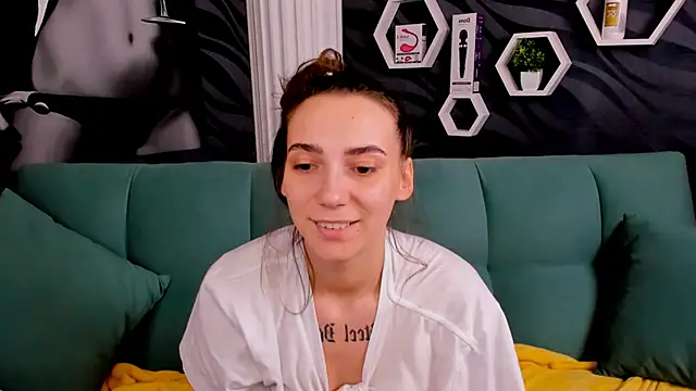 Snapshot of annabishop chatting on 14, 2, 2025 annabishop online show from 14, 2, 2025