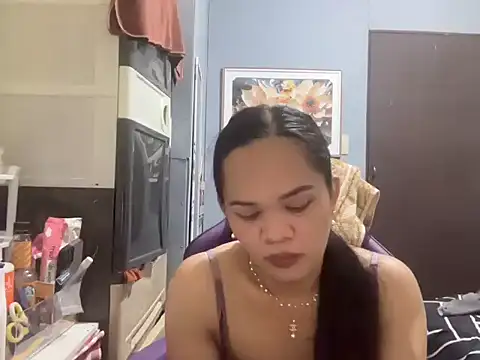 SophiaCourthaway online show from 15, 11, 2025