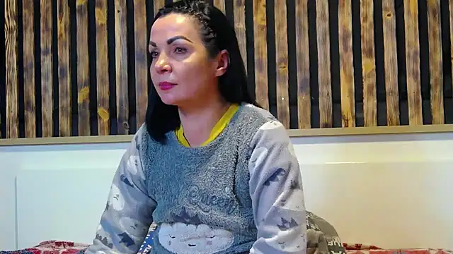 Tory Lovi online show from 26, 2, 2025