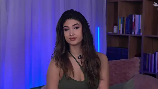 Snapshot of SarahPeach8 chatting on 10, 4, 2026 SarahPeach8 online show from 10, 4, 2026