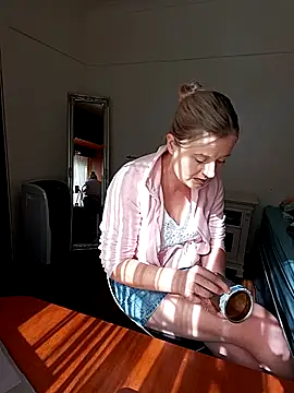 Vintasia online show from 18, 9, 2025