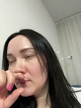 Kiss My Body online show from 9, 3, 2026