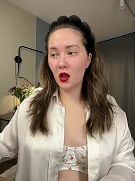 Kiss My Body online show from 16, 6, 2026