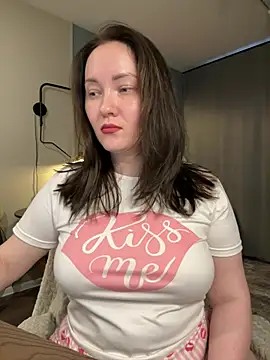 Kiss My Body online show from 10, 7, 2026
