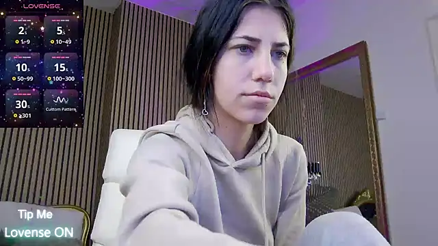 Snapshot of KeylaBlair chatting on 11, 3, 2025 KeylaBlair online show from 11, 3, 2025