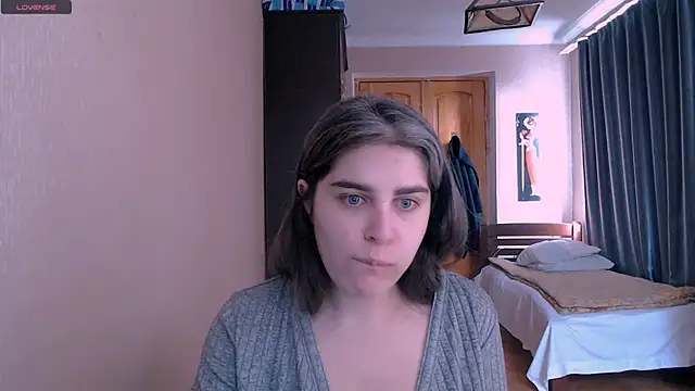  Roselina  online show from 3, 3, 2025