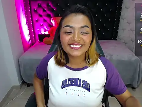 Snapshot of madelein_m chatting on 13, 2, 2025 madelein m online show from 13, 2, 2025