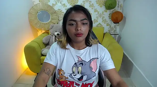 Snapshot of madelein_m chatting on 1, 3, 2025 madelein m online show from 1, 3, 2025