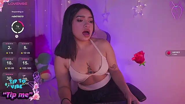 Snapshot of emma_soffia_ chatting on 1, 2, 2025 emma soffia online show from 1, 2, 2025