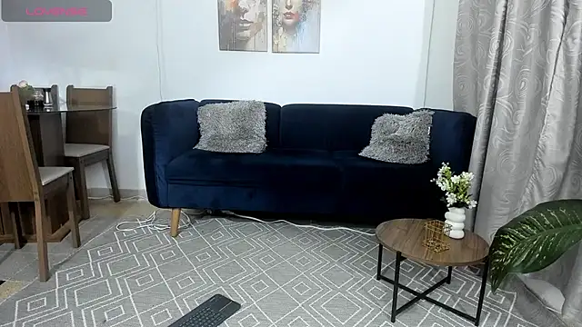 NicolettaLima online show from 4, 11, 2025