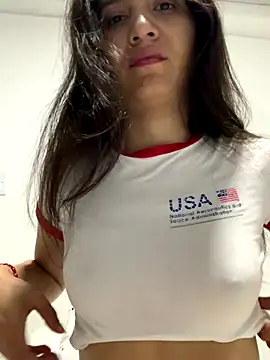 Bella still online show from 15, 10, 2025