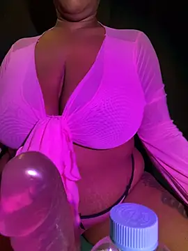 Snapshot of xoxoHotCoCo chatting on 21, 1, 2025 xoxoHotCoCo online show from 21, 1, 2025