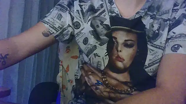 Snapshot of HunterOnBoobs chatting on 30, 9, 2025 HunterOnBoobs online show from 30, 9, 2025