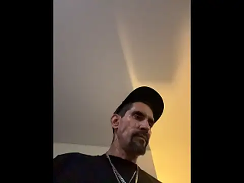 Snapshot of hornycouple818 chatting on 1, 11, 2025 hornycouple818 online show from 1, 11, 2025