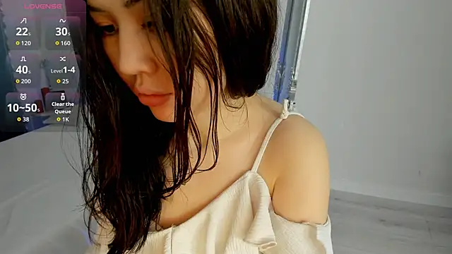 Snapshot of novaaskyy chatting on 19, 11, 2025 novaaskyy online show from 19, 11, 2025