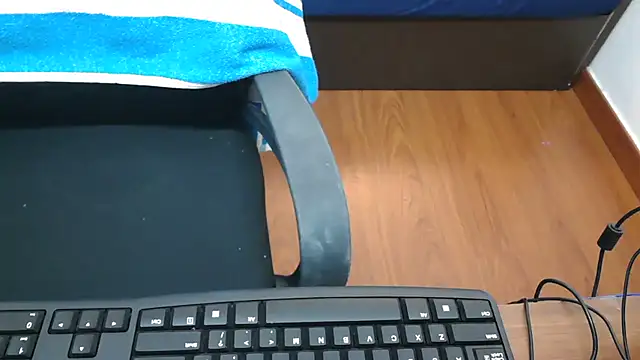 LovelyRosy online show from 5, 10, 2025