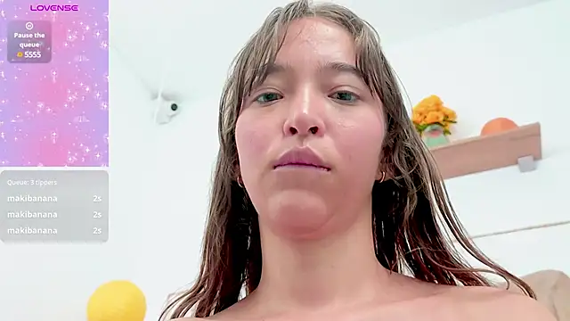 Snapshot of SERAFINA_ chatting on 18, 2, 2025 SERAFINA  online show from 18, 2, 2025