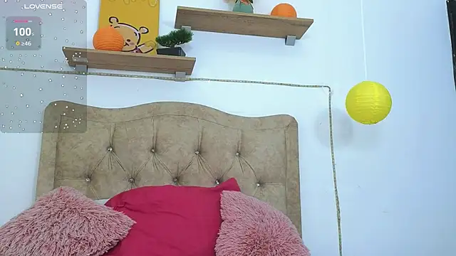 Snapshot of SERAFINA_ chatting on 20, 2, 2025 SERAFINA  online show from 20, 2, 2025