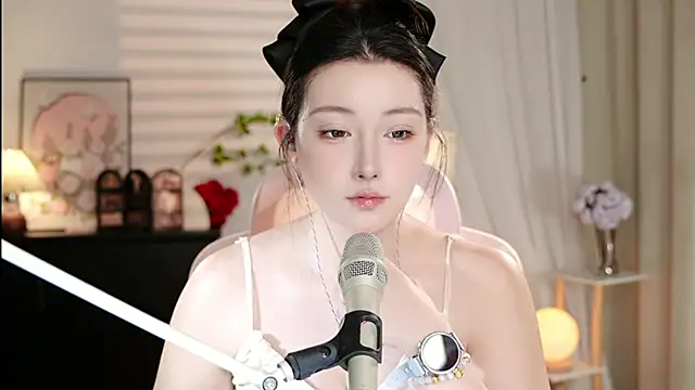 Dou-Dou-er online show from 16, 10, 2025