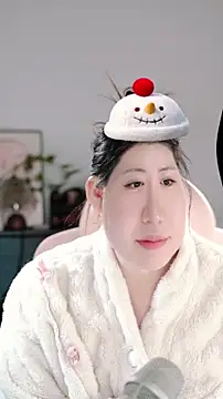 Dou-Dou-er online show from 5, 11, 2025