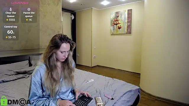 blondyriss online show from 8, 9, 2025