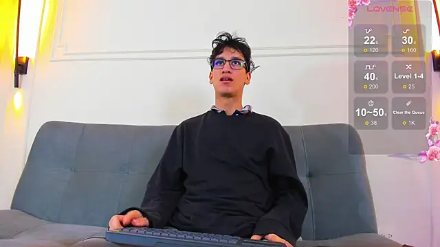 Snapshot of Cum_hunters chatting on 7, 4, 2026 Cum hunters online show from 7, 4, 2026