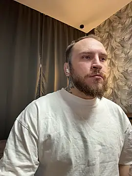 Snapshot of _XxX-XxX_ chatting on 3, 12, 2025 XxX-XxX online show from 3, 12, 2025