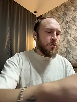 Snapshot of _XxX-XxX_ chatting on 18, 12, 2025 XxX-XxX online show from 18, 12, 2025