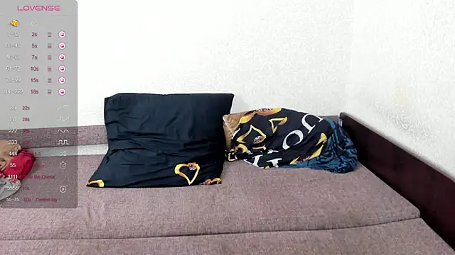 Snapshot of Browni_Kiss chatting on 3, 2, 2025 Browni Kiss online show from 3, 2, 2025