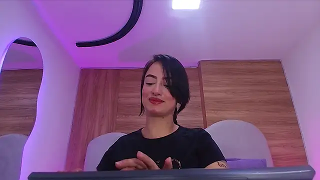 Auroraa miller online show from 14, 3, 2026