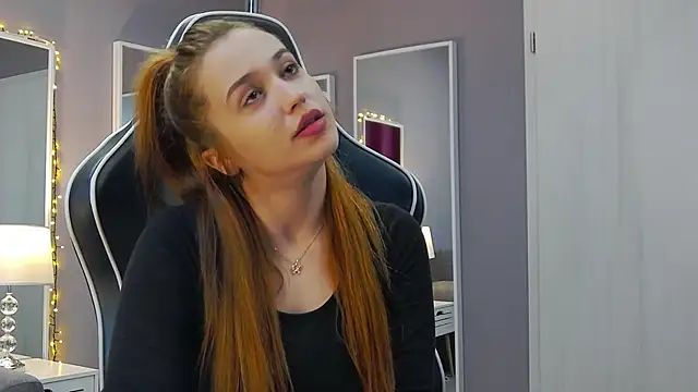 Snapshot of Eva_Lovvia_ chatting on 20, 1, 2025 Eva Lovvia  online show from 20, 1, 2025